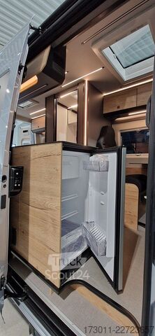 Kastenwagen Wohnmobil / Campervan PÖSSL Pössl Roadstar XT - Mercedes Sprinter 4x4