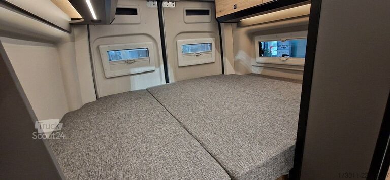 Kastenwagen Wohnmobil / Campervan PÖSSL Pössl Roadstar XT - Mercedes Sprinter 4x4