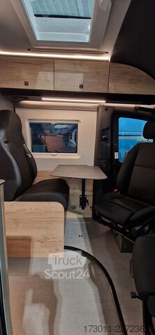 Kastenwagen Wohnmobil / Campervan PÖSSL Pössl Roadstar XT - Mercedes Sprinter 4x4