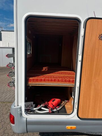 Polointegrovaný obytný vůz CHALLENGER Genesis 4 - Etagenbetten - Klima - Garage -