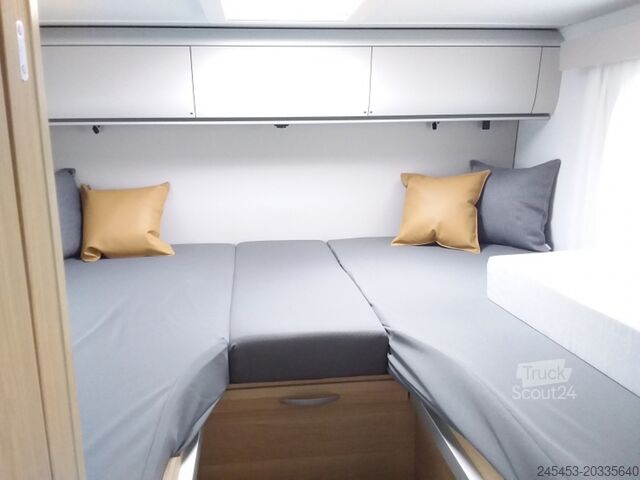 Semi-integrated motorhome Adria Coral Axess 650 SL