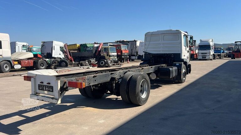 Шаси с кабина MAN ME 18.220 (GOOD CONDITION / BONNE ETAT / MANUAL...