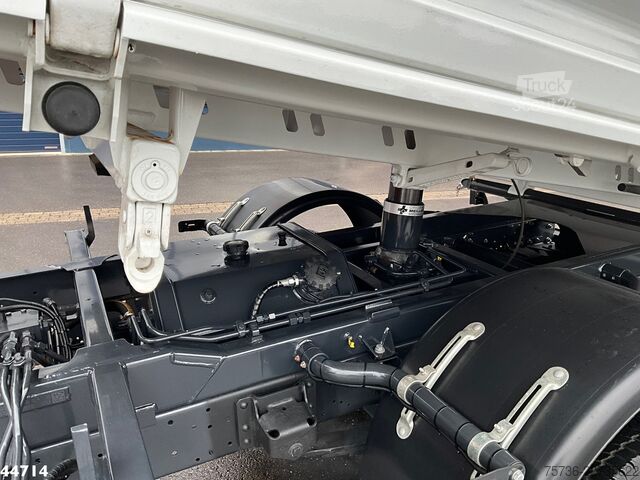 3-puoleinen kippauslaite Iveco Daily 72C18 HMF laadkraan 3,4 Tonmeter laadkraa...