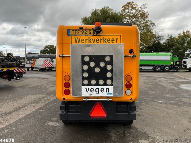 Veegmachine Ravo 540 with 3-rd brush