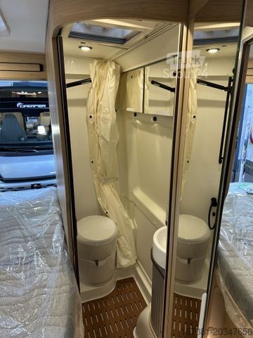 Camper van DREAMER Select D62 Saphir Messe-Leipzig-Halle 5A-Stand33