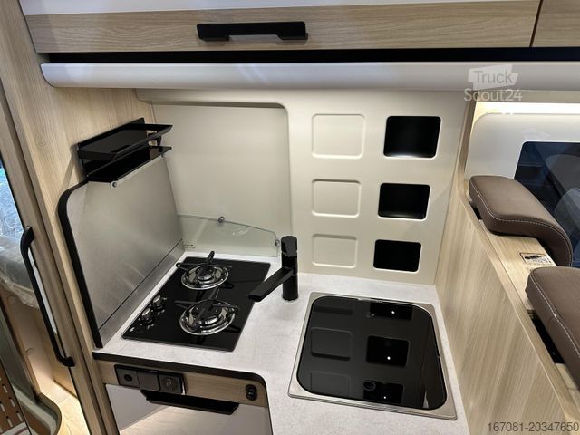 Camper van DREAMER Select D62 Saphir Messe-Leipzig-Halle 5A-Stand33