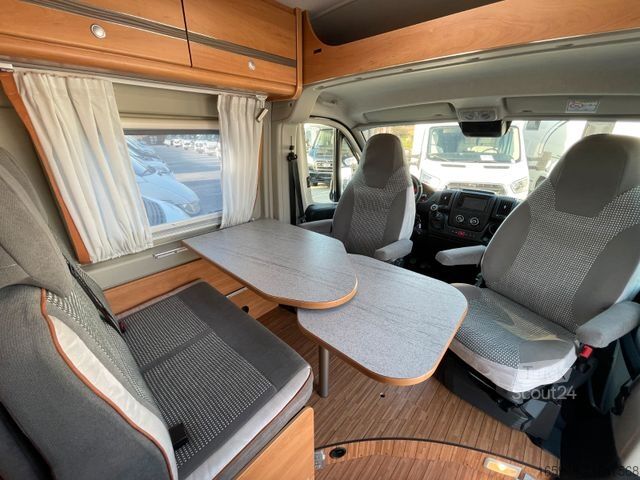 Camper van PÖSSL 2Win Plus 3. Bett | Markise, RFK