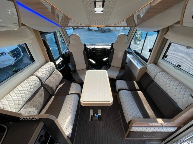 Integriertes Wohnmobil MOBILVETTA I 90 KEA | Face 2 Face, Franz. Bett