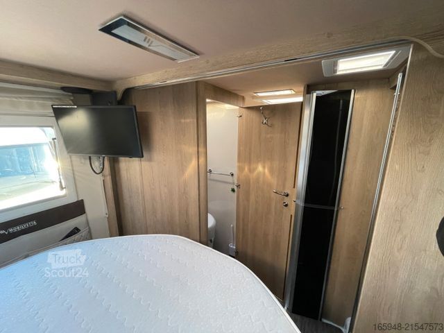 Integriertes Wohnmobil MOBILVETTA I 90 KEA | Face 2 Face, Franz. Bett