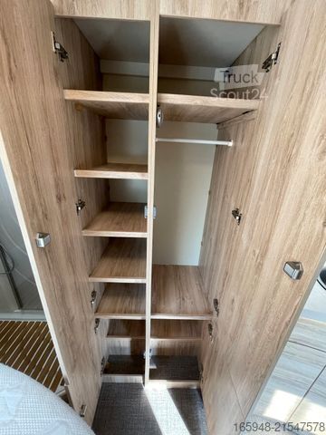 Teilintegriertes Wohnmobil EURAMOBIL 675 SB PROFILA RS | Hubbett, Französisches Bett