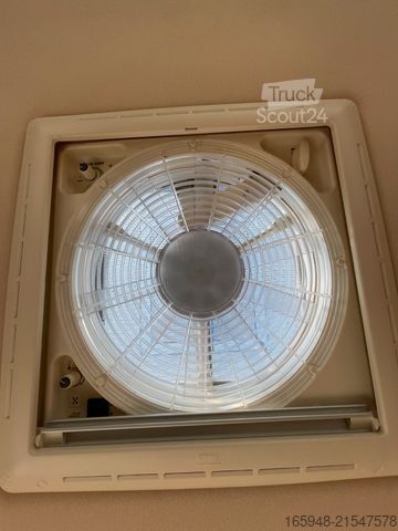 Teilintegriertes Wohnmobil EURAMOBIL 675 SB PROFILA RS | Hubbett, Französisches Bett