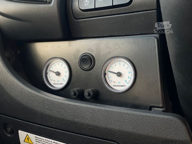 Teilintegriertes Wohnmobil EURAMOBIL 675 SB PROFILA RS | Hubbett, Französisches Bett