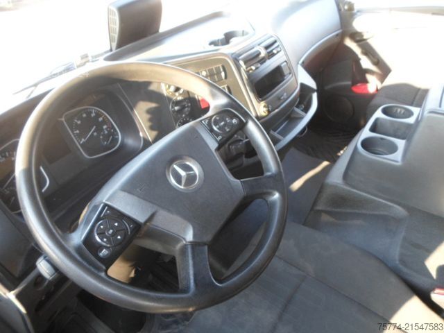 Camion plateau avec bâche MERCEDES-BENZ 1223 L/6.10 m/ LBW