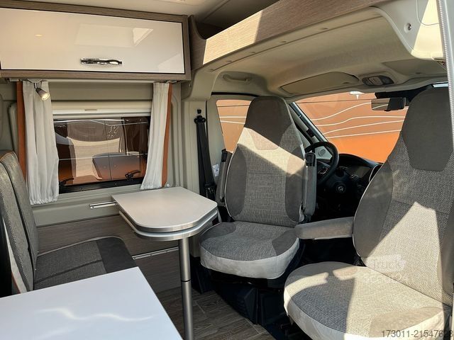 Camper van PÖSSL Roadstar 600 L 2026 - Premiumpaket