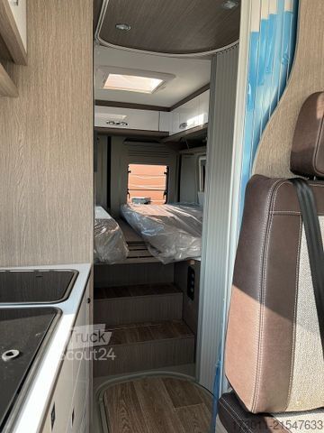 Camper van PÖSSL Roadcruiser  Dieselheizung/Markise/Radio/Kamera