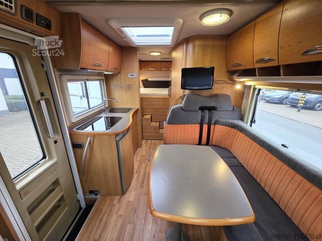 Camper semintegrato EURAMOBIL Contura 660HB - Festbett - Solar -