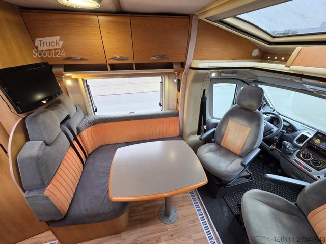 Camper semintegrato EURAMOBIL Contura 660HB - Festbett - Solar -