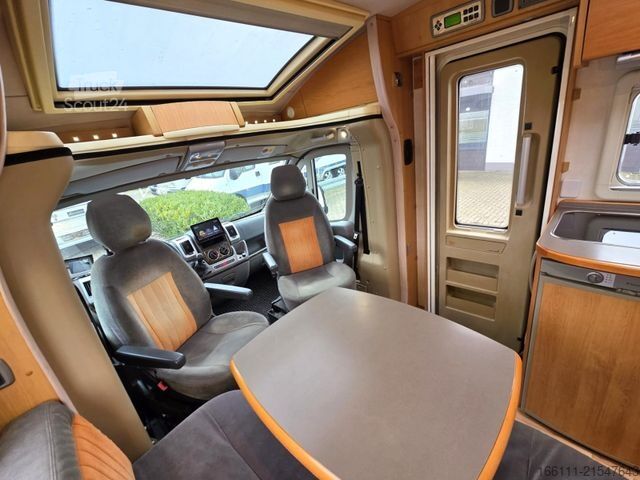 Camper semintegrato EURAMOBIL Contura 660HB - Festbett - Solar -