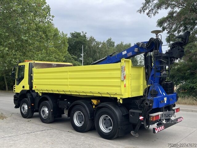 Grua montada em camião iveco Stralis AD340T41  8x4 *KLIMA*PENZ 10.83H Kran*