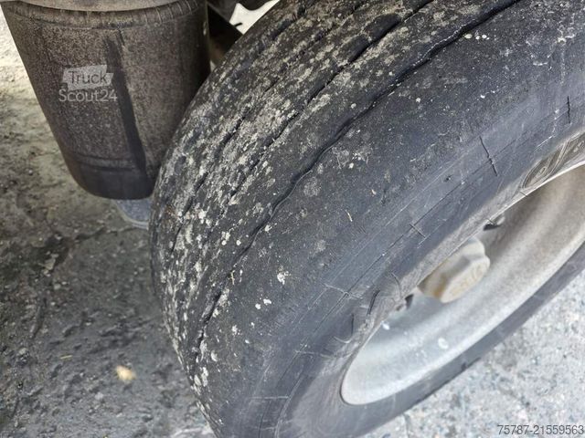 Yürüyen tabanlı yarı römork KRAKER 92 cbm Schubboden, Lift,WABCO ABS,sauberer Boden