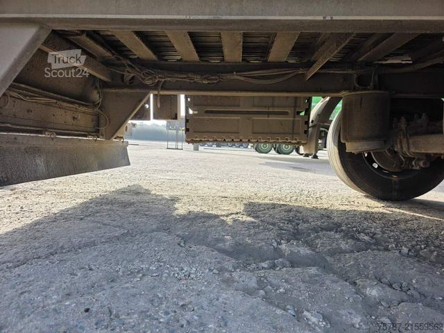 Yürüyen tabanlı yarı römork KRAKER 92 cbm Schubboden, Lift,WABCO ABS,sauberer Boden