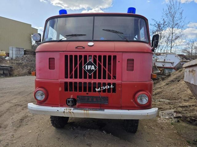 Special purpose truck  W50 L/LF IFA Löschfahrzeug mit Pumpe + Tank