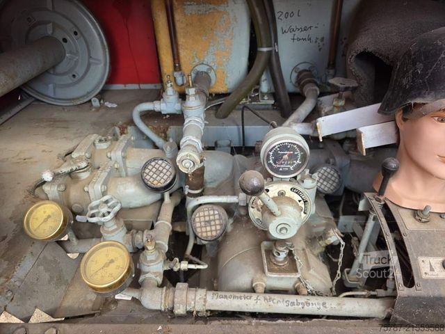 Special purpose truck  W50 L/LF IFA Löschfahrzeug mit Pumpe + Tank