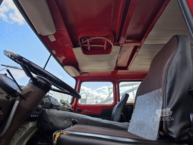 Special purpose truck  W50 L/LF IFA Löschfahrzeug mit Pumpe + Tank