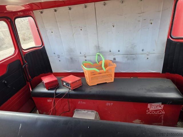 Special purpose truck  W50 L/LF IFA Löschfahrzeug mit Pumpe + Tank