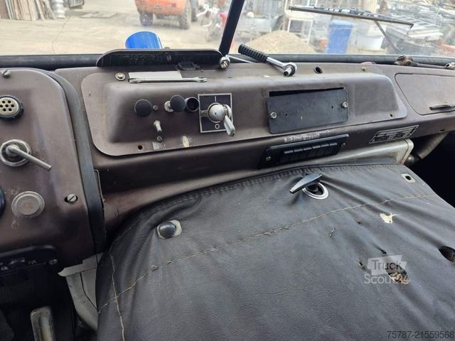 Special purpose truck  W50 L/LF IFA Löschfahrzeug mit Pumpe + Tank