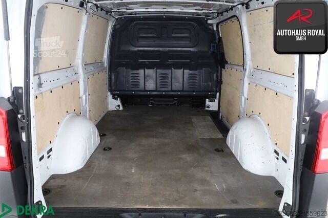 Panel van mercedes-benz Vito 110 CDI LANG KASTEN 3 SITZE,KLIMA,AHK,1.HD