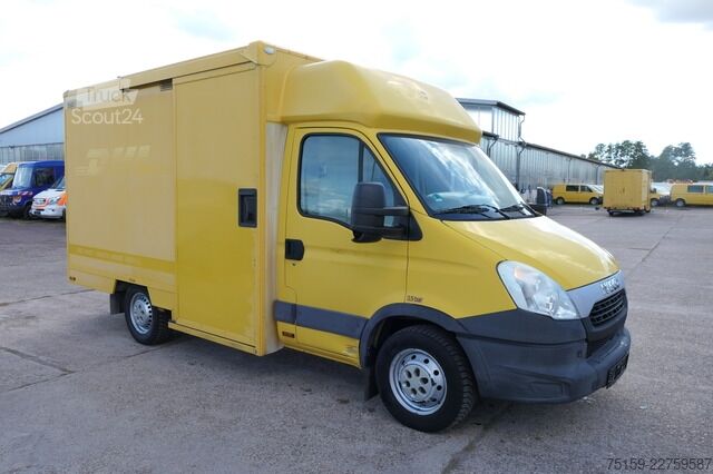 Skriňová dodávka iveco Daily 35 S11 C30C KURZ AUTOMATIK KAMERA Regale LUFT DURCHGANG EURO-5 CoC