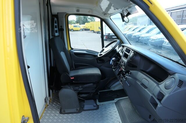 Skriňová dodávka iveco Daily 35 S11 C30C KURZ AUTOMATIK KAMERA Regale LUFT DURCHGANG EURO-5 CoC