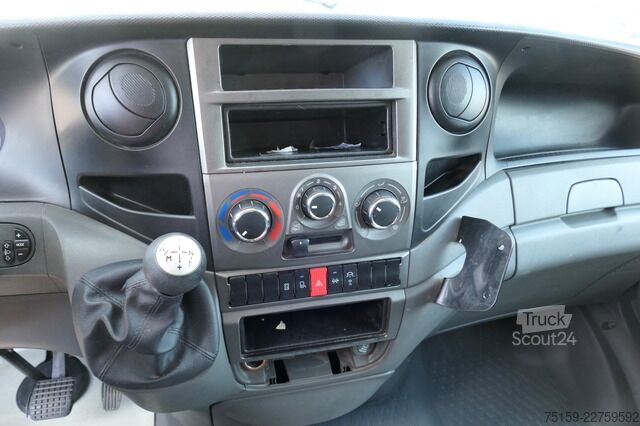 Skapbil iveco Daily 35 S11 C30C KURZ AUTOMATIK KAMERA Regale LUFT DURCHGANG EURO-5 CoC