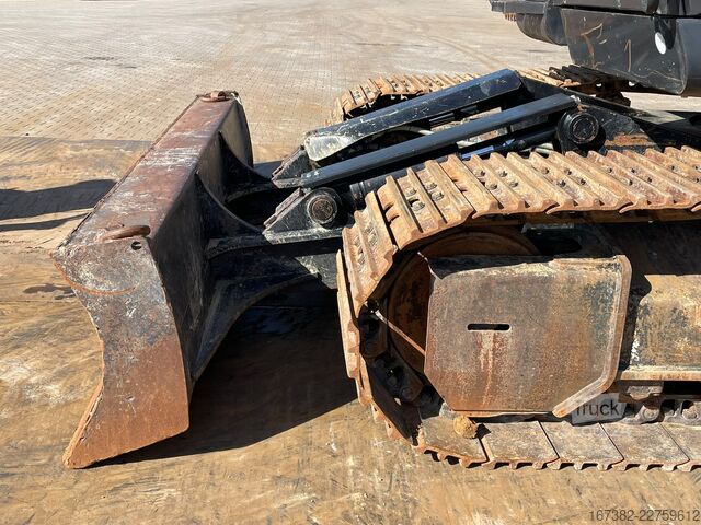 Pelle sur chenilles Hitachi ZX225USLC-6
