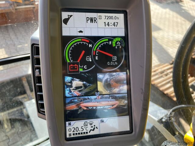 Pelle sur chenilles Hitachi ZX225USLC-6