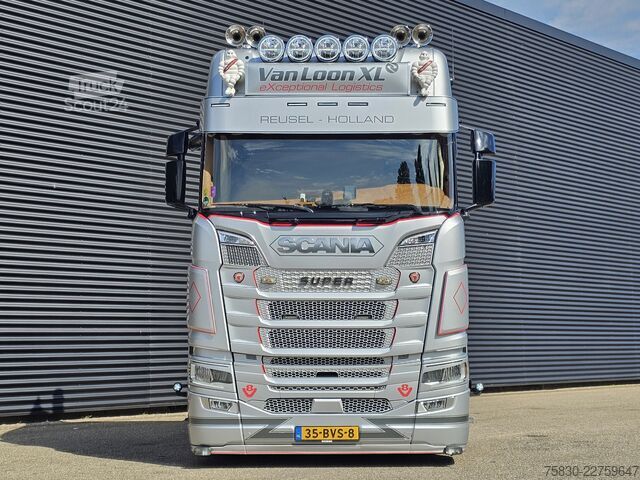 Scania R590 V8 6X4 / 2 réservoirs / Camion NL ! 80T Scania R590 V8 6X4 / 2 TANKS / NL TRUCK! 80T