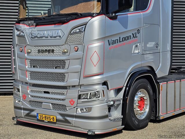 Scania R590 V8 6X4 / 2 réservoirs / Camion NL ! 80T Scania R590 V8 6X4 / 2 TANKS / NL TRUCK! 80T