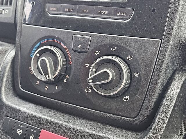 Resväska Citroën JUMPER 2.0 Bakwagen Laadklep AC