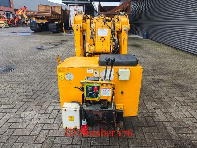 Mini gru Maeda MC 285 CRME Diesel + Electric!