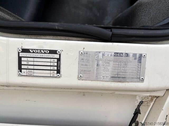 Hűtött/fagyasztott szállítás Volvo FL 240 + THERMO KING + CHEREAU + EURO 5 + LIFT ...