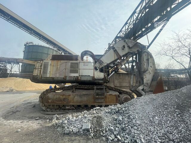 Földkiemelő gép Liebherr R 984 C-HD Litronic