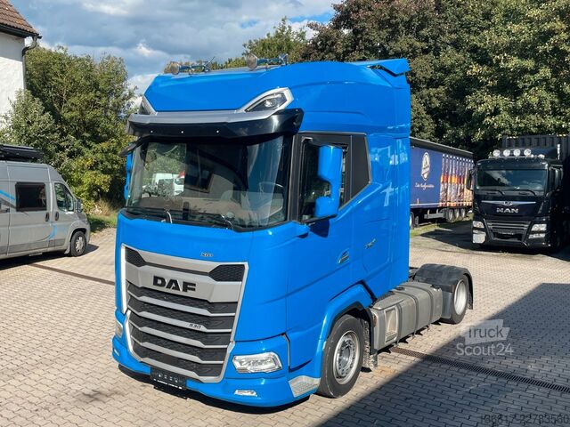 Nagy térfogatú nyergesvontató DAF XG+ 530 FT Lowliner LL Retarder Standklima ACC