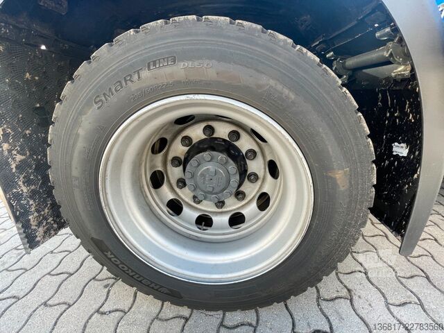 Влекач за голям обем DAF XG+ 530 FT Lowliner LL Retarder Standklima ACC