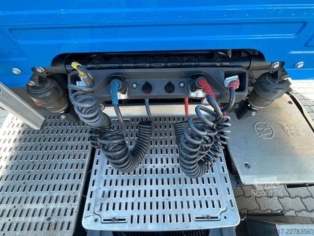 Влекач за голям обем DAF XG+ 530 FT Lowliner LL Retarder Standklima ACC