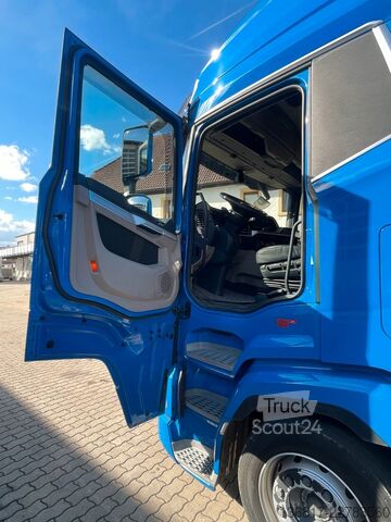 Влекач за голям обем DAF XG+ 530 FT Lowliner LL Retarder Standklima ACC