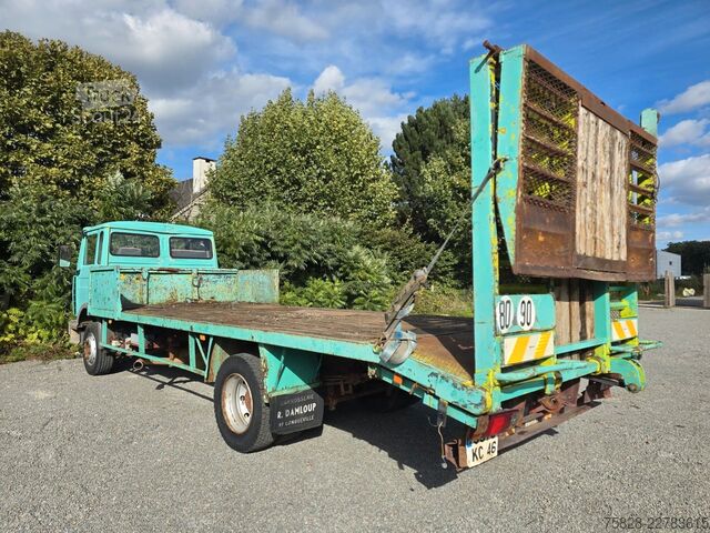 Tauebil RENAULT S140 /  Auto- Maschine-Traktor transport