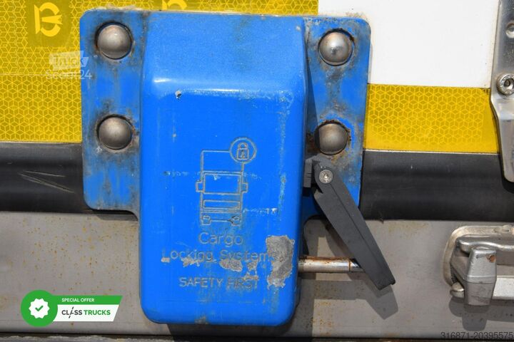 Reefer semitrailer KRONE SDR Cool Liner FP 60 ThermoKing SLXi 300