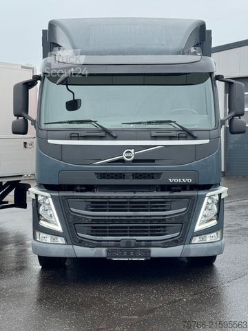 Autocarro con pianale e telone VOLVO FM 410 / LBW / 2 x AHK / LENKACHSE / 19 PAL