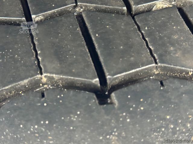 Autocarro con pianale e telone VOLVO FM 410 / LBW / 2 x AHK / LENKACHSE / 19 PAL